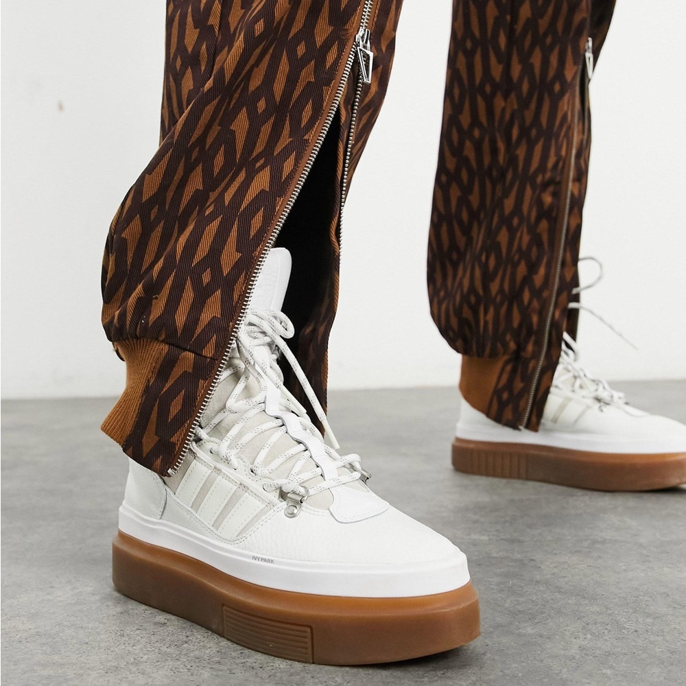 Ivy Park Sleek Boot